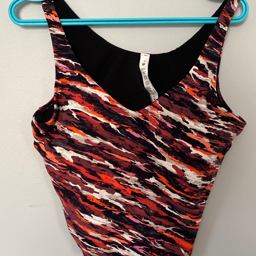 Lululemon tank
